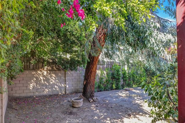 15123 Killion Street, Sherman Oaks, CA 91411