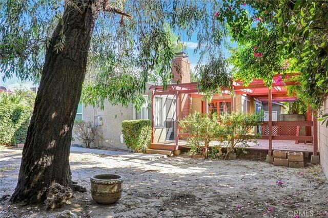 15123 Killion Street, Sherman Oaks, CA 91411