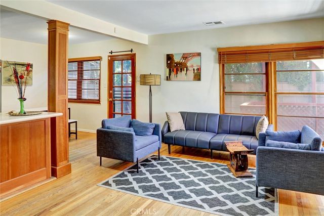 15123 Killion Street, Sherman Oaks, CA 91411