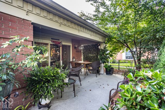 7346 King George Drive, Indianapolis, IN 46260