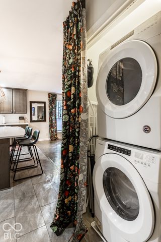 7346 King George Drive, Indianapolis, IN 46260