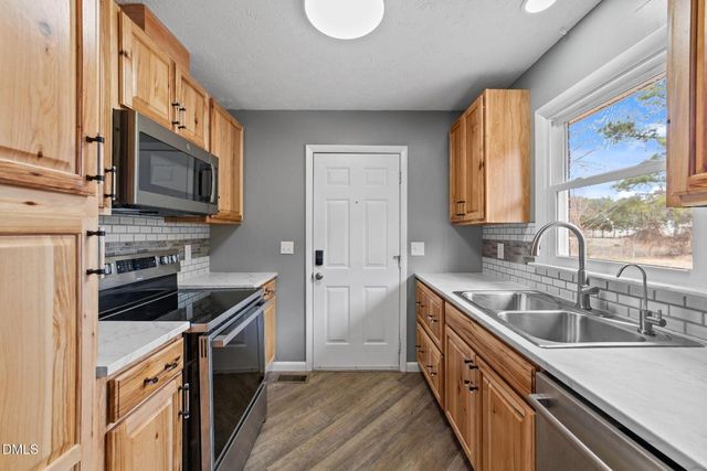 3398 Meadowlark Road, Dunn, NC 28334