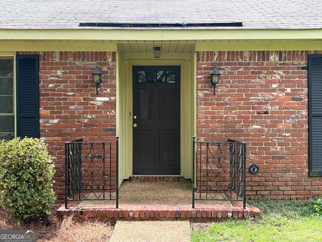 5400 Holland Drive, Columbus, GA 31909