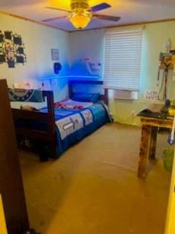 505 August Street, El Campo, TX 77437