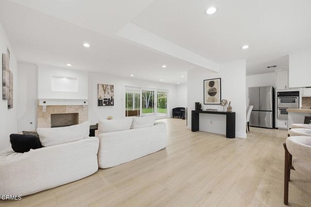 290 Columbia Road, Thousand Oaks, CA 91360