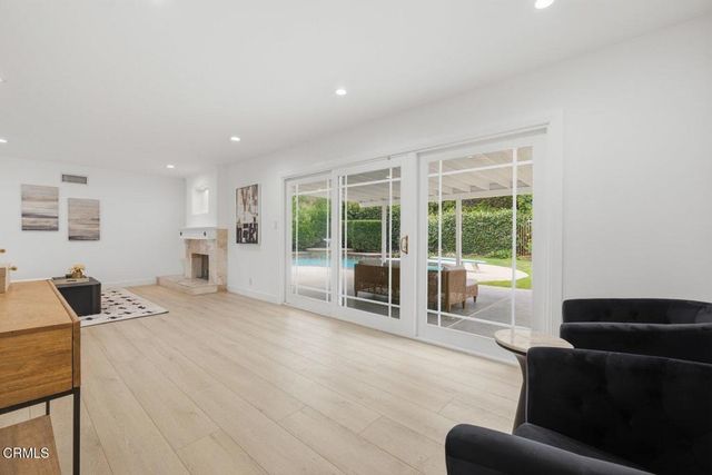 290 Columbia Road, Thousand Oaks, CA 91360