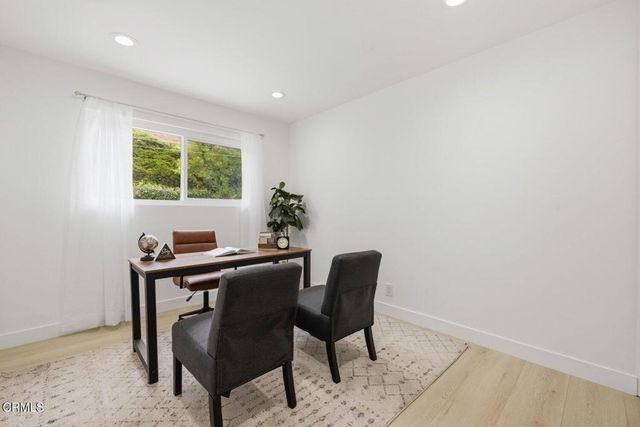 290 Columbia Road, Thousand Oaks, CA 91360