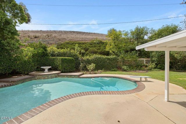 290 Columbia Road, Thousand Oaks, CA 91360