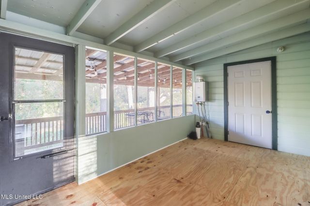 13372 River Road, Gulfport, MS 39503