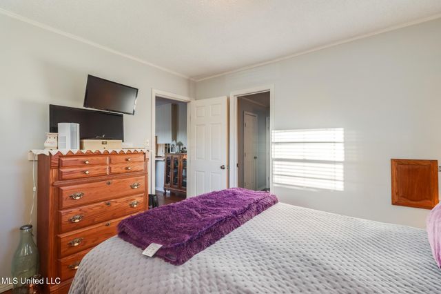 13372 River Road, Gulfport, MS 39503