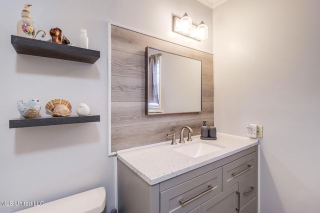 13372 River Road, Gulfport, MS 39503