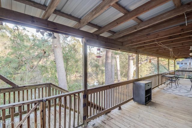 13372 River Road, Gulfport, MS 39503