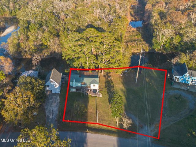 13372 River Road, Gulfport, MS 39503