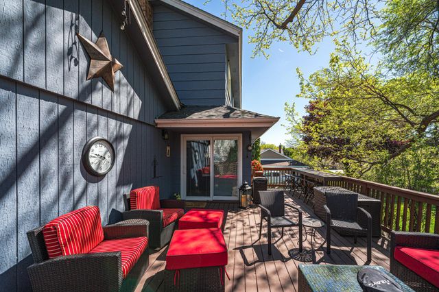 613 Chicago Drive, Burnsville, MN 55306