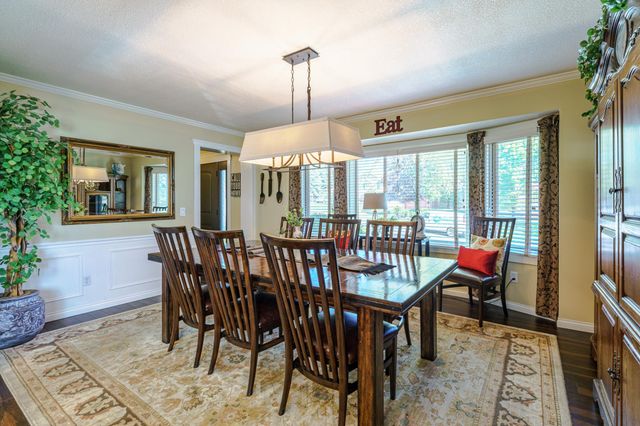613 Chicago Drive, Burnsville, MN 55306