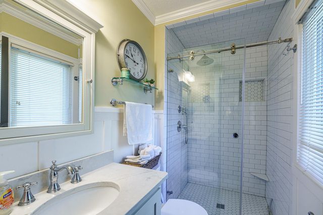 613 Chicago Drive, Burnsville, MN 55306