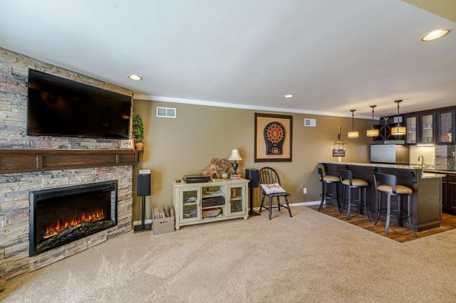613 Chicago Drive, Burnsville, MN 55306