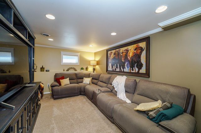 613 Chicago Drive, Burnsville, MN 55306
