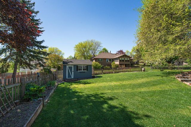 613 Chicago Drive, Burnsville, MN 55306