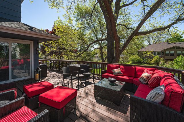 613 Chicago Drive, Burnsville, MN 55306