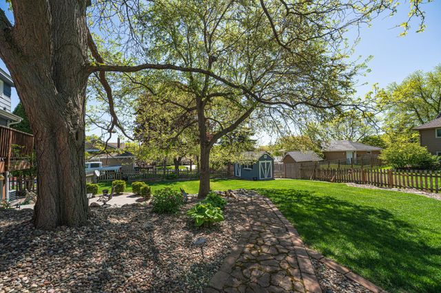 613 Chicago Drive, Burnsville, MN 55306