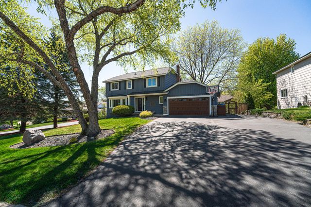613 Chicago Drive, Burnsville, MN 55306