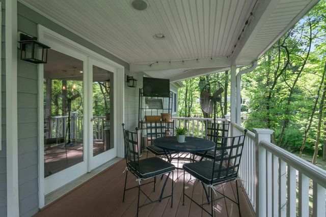 416 Sleepy Hollow Road, Briarcliff Manor, NY 10510