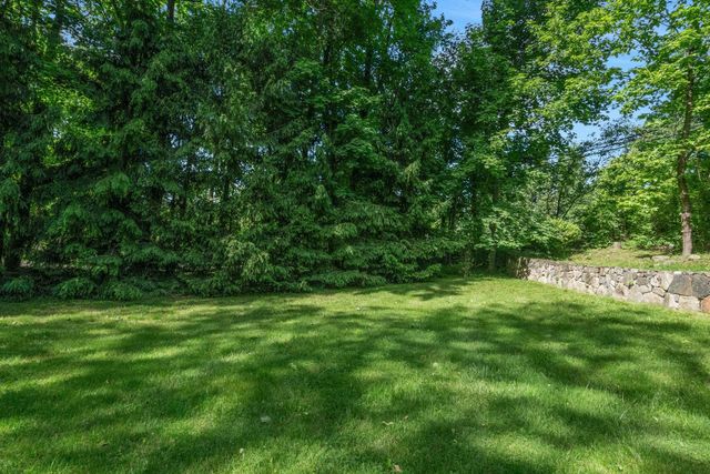 416 Sleepy Hollow Road, Briarcliff Manor, NY 10510