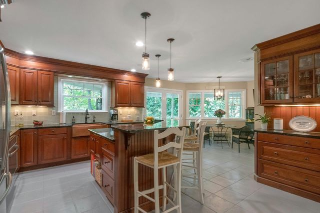 416 Sleepy Hollow Road, Briarcliff Manor, NY 10510