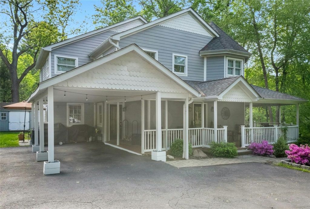 416 Sleepy Hollow Road, Briarcliff Manor, NY 10510