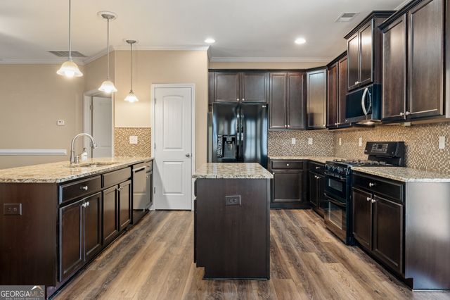 103 Hawthorne Ridge Circle, Dallas, GA 30132