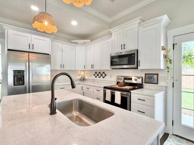 92 Country Cove Drive, Rossville, GA 30741