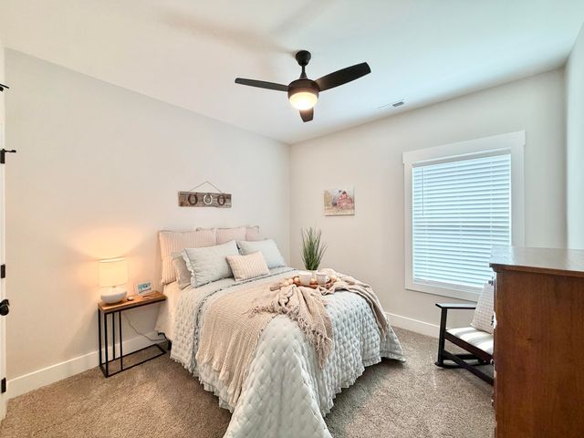 92 Country Cove Drive, Rossville, GA 30741