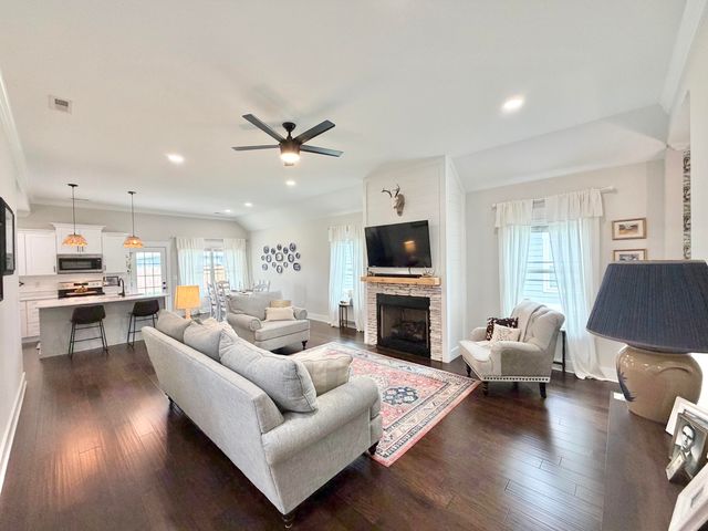 92 Country Cove Drive, Rossville, GA 30741