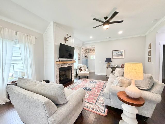 92 Country Cove Drive, Rossville, GA 30741