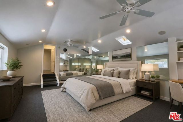 4000 Denny Avenue, Studio City, CA 91604