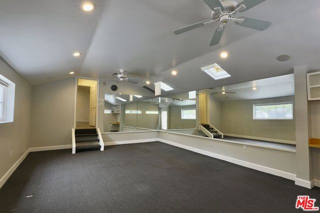 4000 Denny Avenue, Studio City, CA 91604