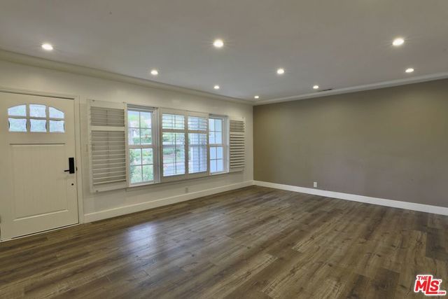 4000 Denny Avenue, Studio City, CA 91604