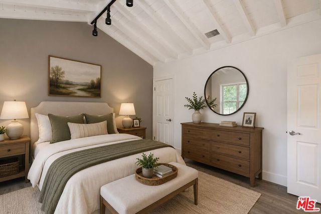 4000 Denny Avenue, Studio City, CA 91604