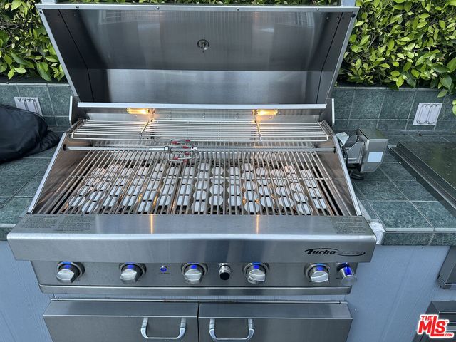 4000 Denny Avenue, Studio City, CA 91604
