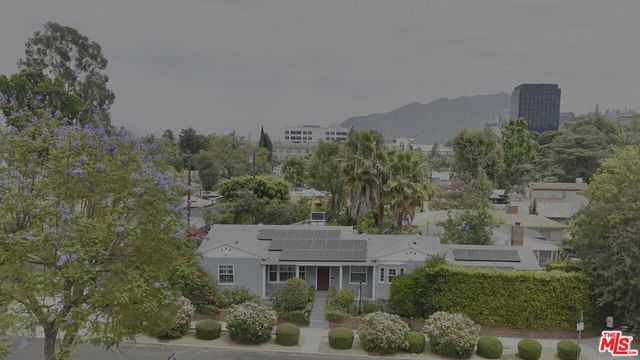 4000 Denny Avenue, Studio City, CA 91604