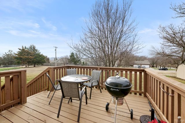 1501 Holly Lane, Junction City, KS 66441