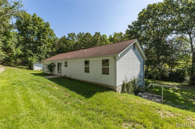 687 Woodview Drive, Villa Ridge, MO 63089