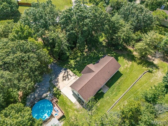 687 Woodview Drive, Villa Ridge, MO 63089