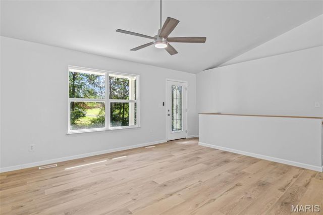 687 Woodview Drive, Villa Ridge, MO 63089