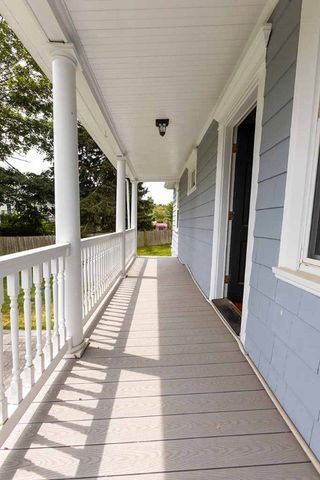 18 Brook Hill Drive, Seekonk, MA 02771