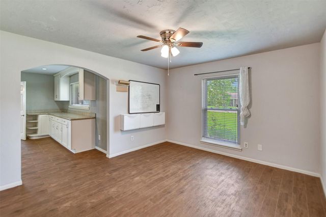 2509 Longwood Drive, Pearland, TX 77581