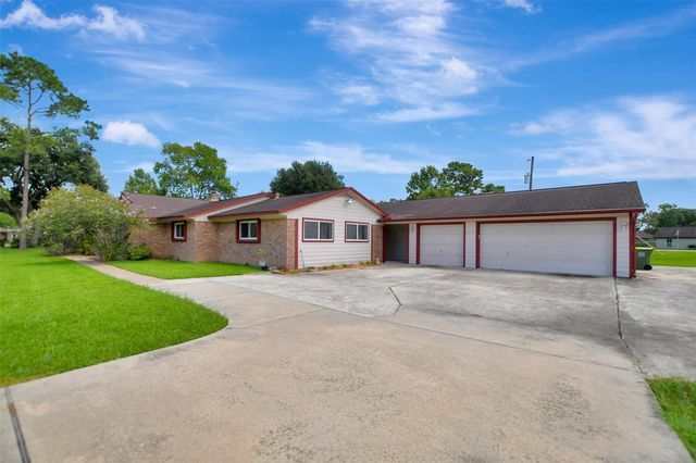 2509 Longwood Drive, Pearland, TX 77581