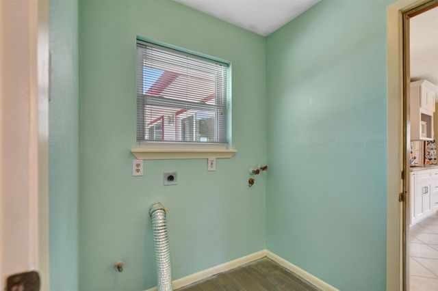 2509 Longwood Drive, Pearland, TX 77581