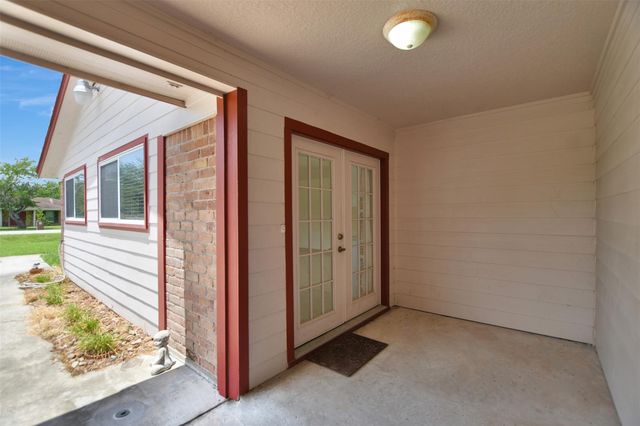 2509 Longwood Drive, Pearland, TX 77581